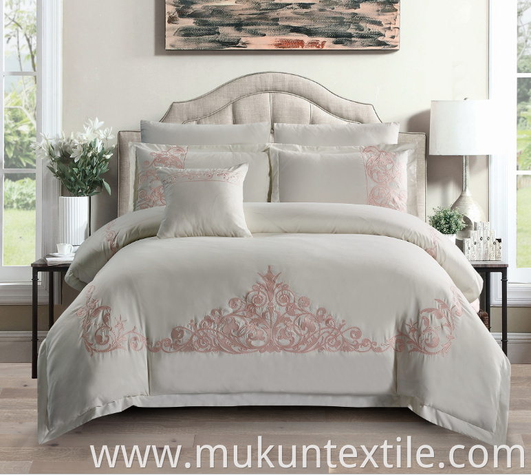  Cotton Embroidery Bedding Set